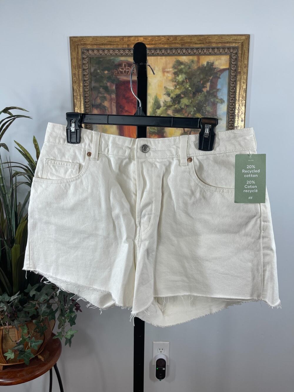 H&M Cut-Off Shorts Women's Size 12 White Denim Clean Girl Coastal Sustainable